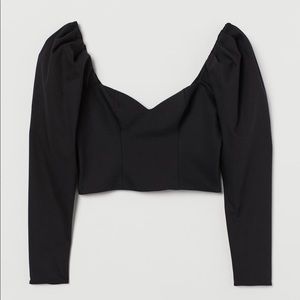 H&M sweetheart neckline cropped blouse. Size SMALL